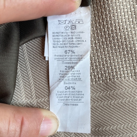 Gorgeous Italian designed dress by Stefanel - Picture 7 of 9